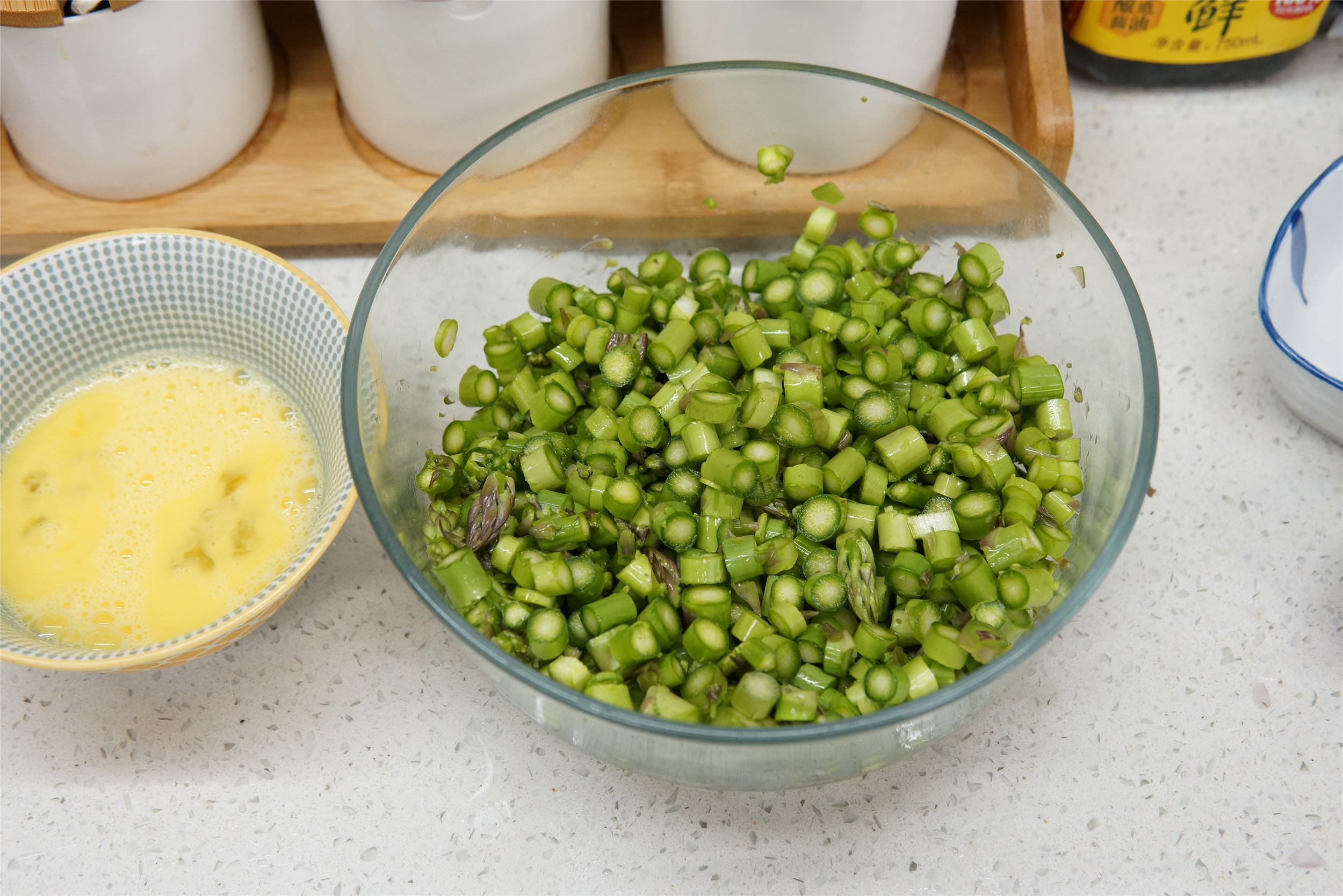 应季必吃芦笋,芦笋每天吃多少能起到放硒的作用