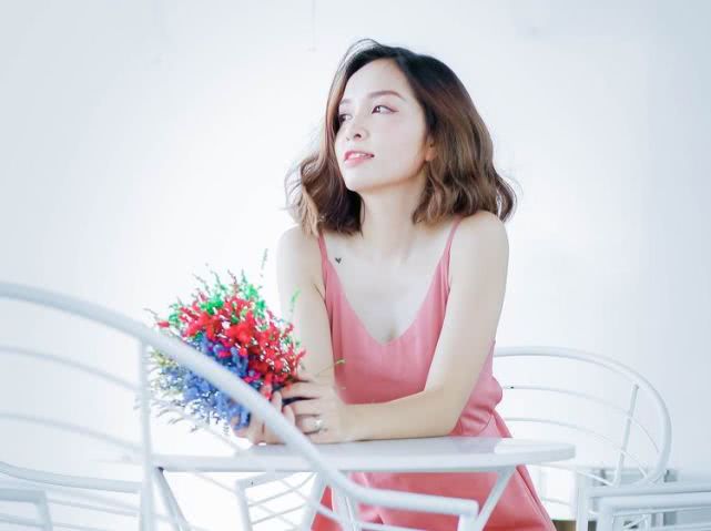 情侣之间互相称呼但不肉麻,情侣之间怎么称呼不肉麻