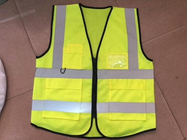 后备箱矿泉水瓶全是水,后备箱有矿泉水的重要性