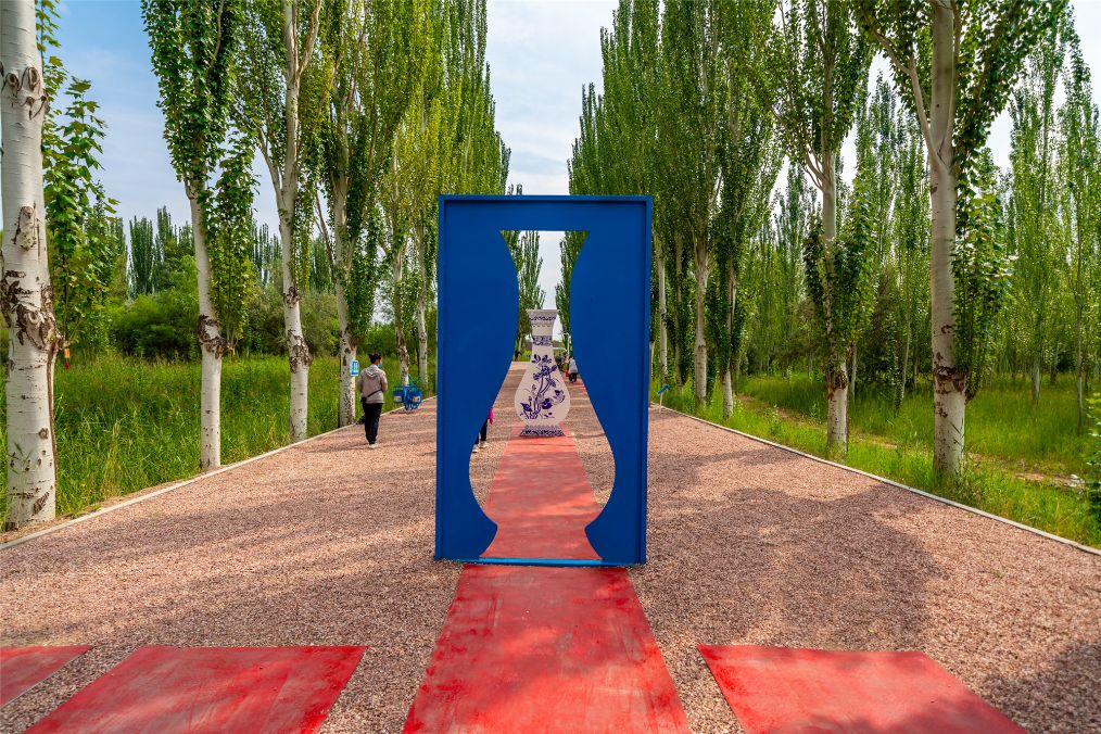 她是滔滔千里黄河的宠儿,阴山之下、河套之上的掌上明珠