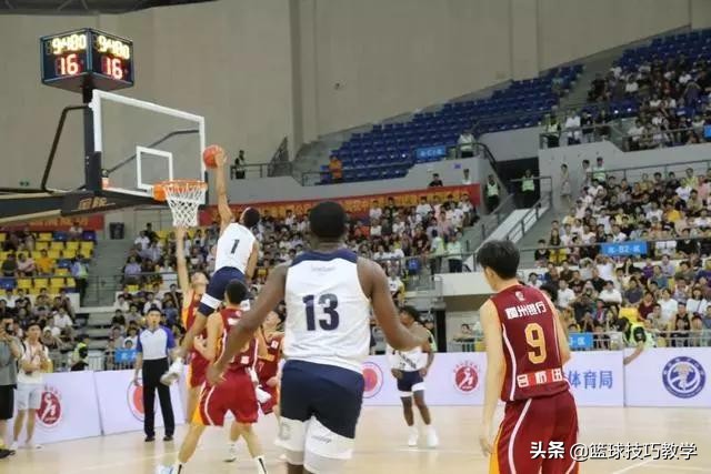 中美篮球差距还是太大,三场狂胜95分,詹韦儿子联手太强了