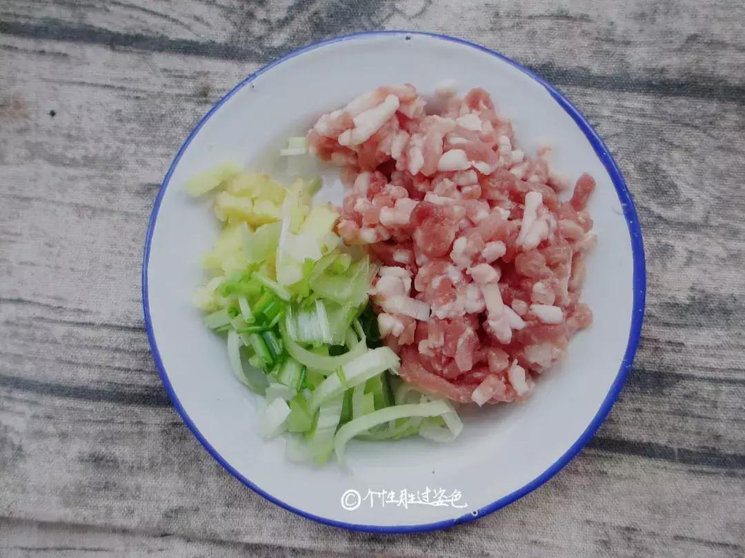 中国披萨饼的做法,中国式披萨武大郎烧饼