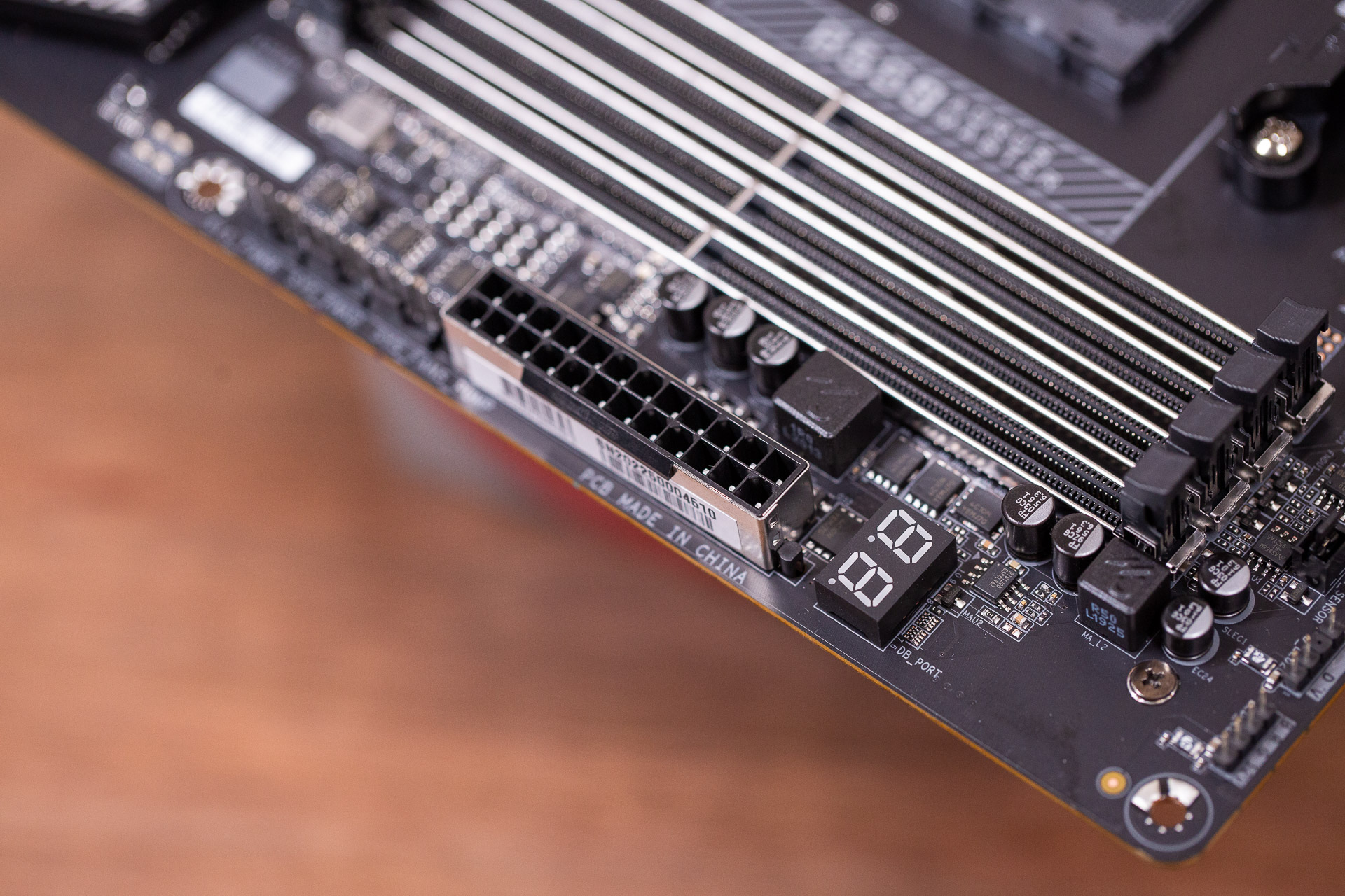 b550主板能发挥5900x性能吗,b550主板支持5800x3d吗