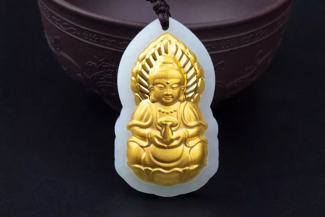 这些珠宝千万不要买,这几种假珠宝千万不能买