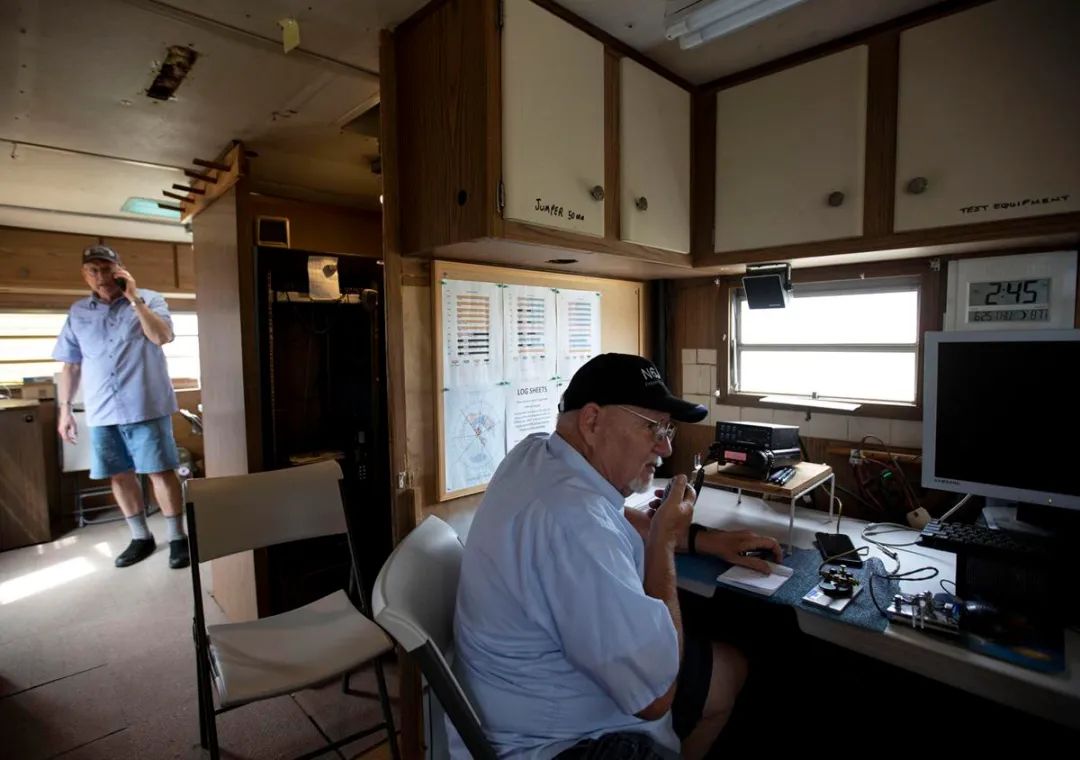 业余无线电台的“魔力”打破了COVID-19疫情笼罩下的低迷