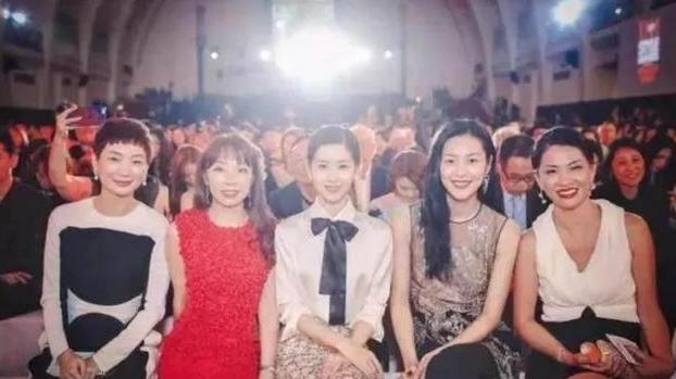 揭秘刘强东幕后不为人知的秘密,刘强东卸任后又有新消息吗