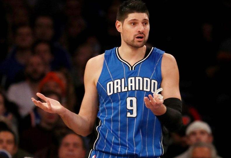 2022世界杯主教练被罚红牌,世界杯主教练吃红牌