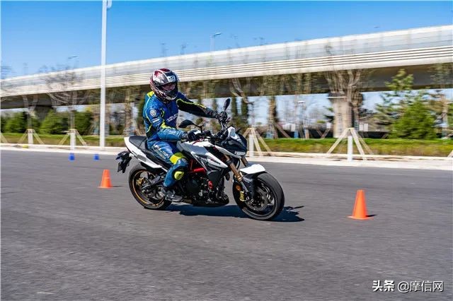 重机摩托车测评,正新轮胎性能测试排行