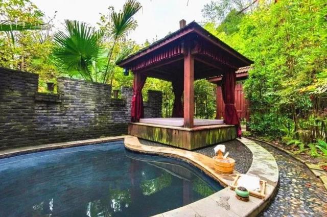 花水湾金陵温泉度假酒店温泉,成都花水湾温泉旅游度假