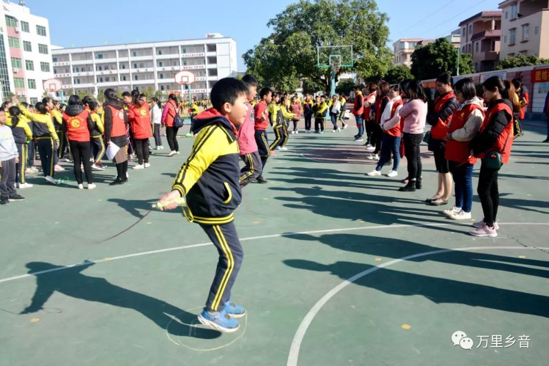 阳春市兴华小学校运会,逸夫小学县运会