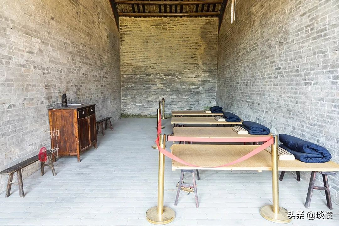 手里拿的不是大刀?最有文化的关二爷竟然藏在个古镇里