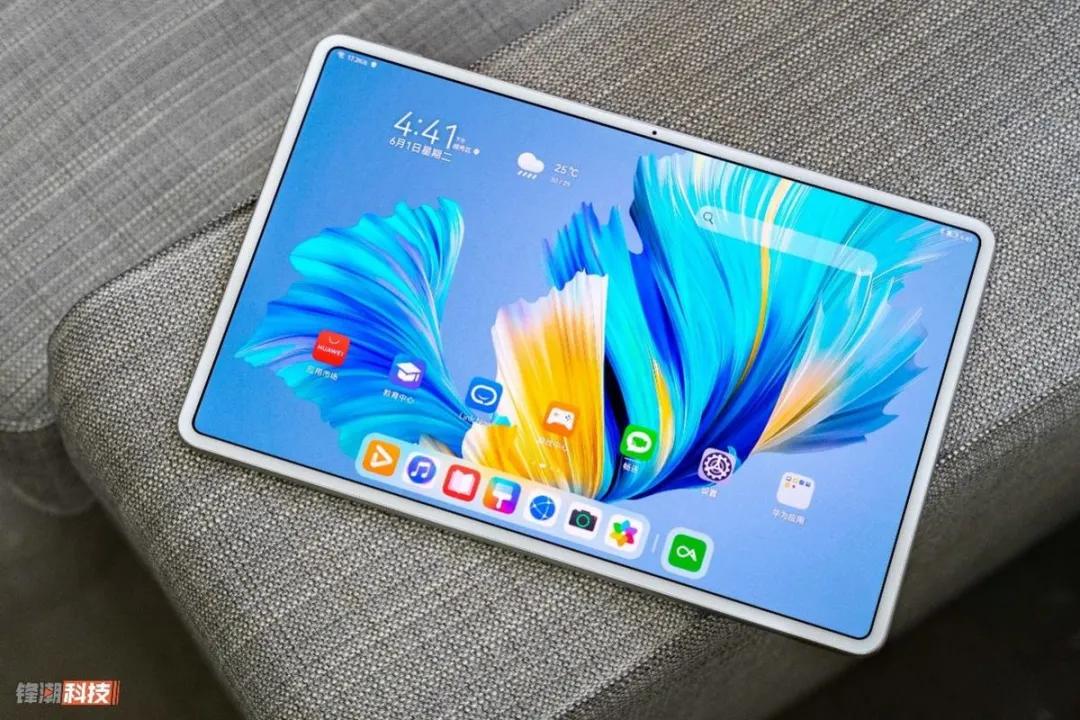 华为m68.4寸平板升级鸿蒙系统,用上麒麟芯片的华为平板