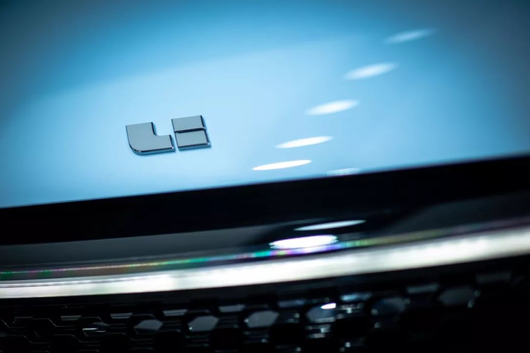 理想one对比新汉兰达有优势么,理想one和汉兰达哪个更安全