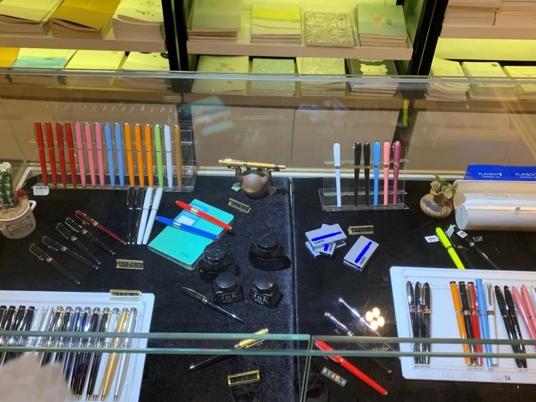 如何经营好一家实体文具店,文具店的经营模式