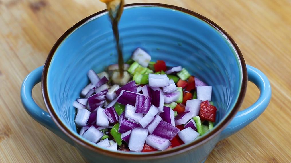 老醋泡花生米的做法大厨教你做,醋泡花生米的最简单的做法