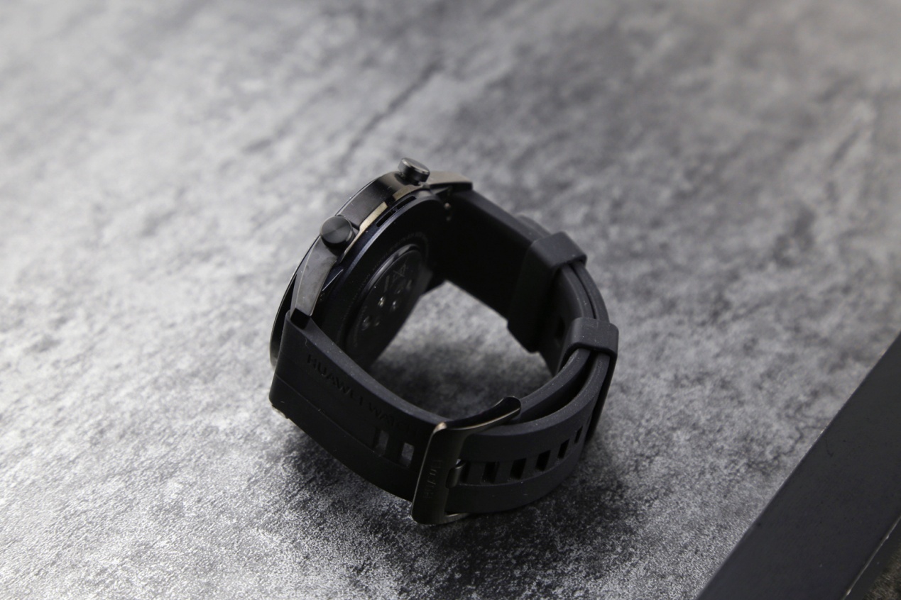 华为手表新款watchgt2值得买吗,华为watchgt2保时捷上手体验