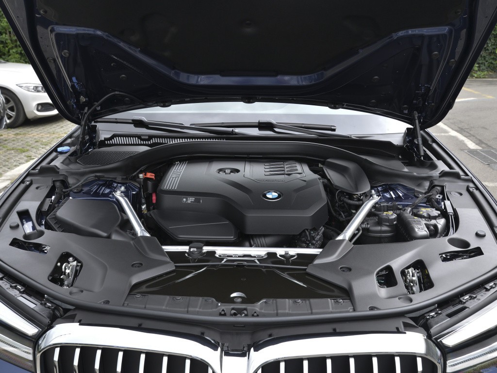 新款宝马5系530领先和尊享的区别,宝马新5系530领先按键功能图解