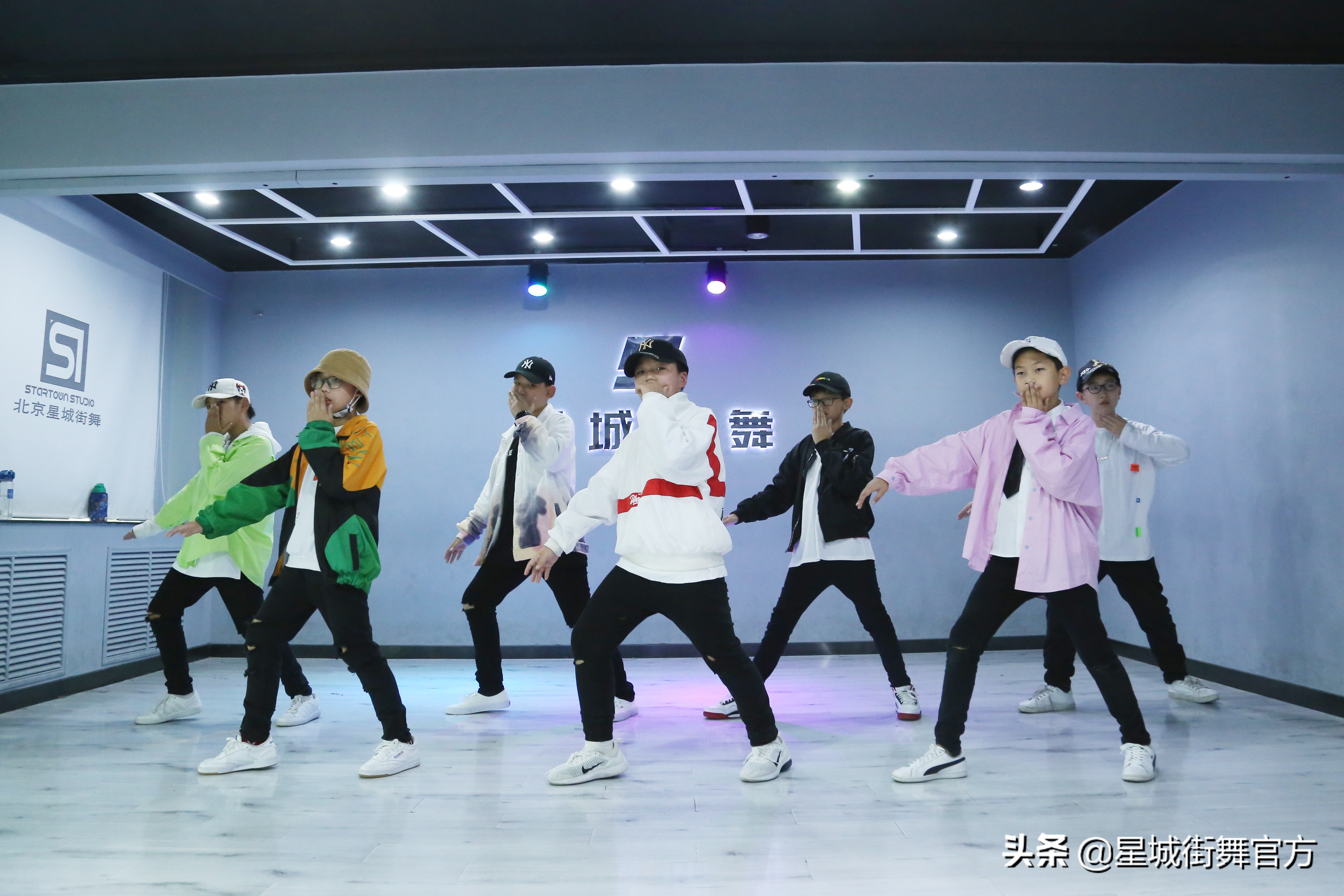 性格内向的小孩适合跳街舞吗,跳街舞跪不下去怎么办