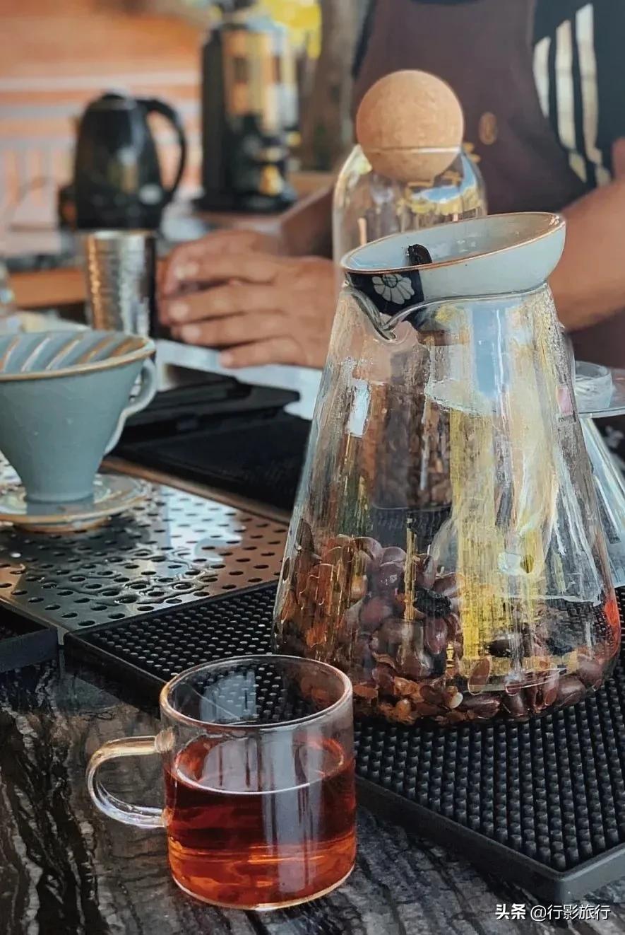 介绍一下云南的西双版纳,云南西双版纳的介绍景点