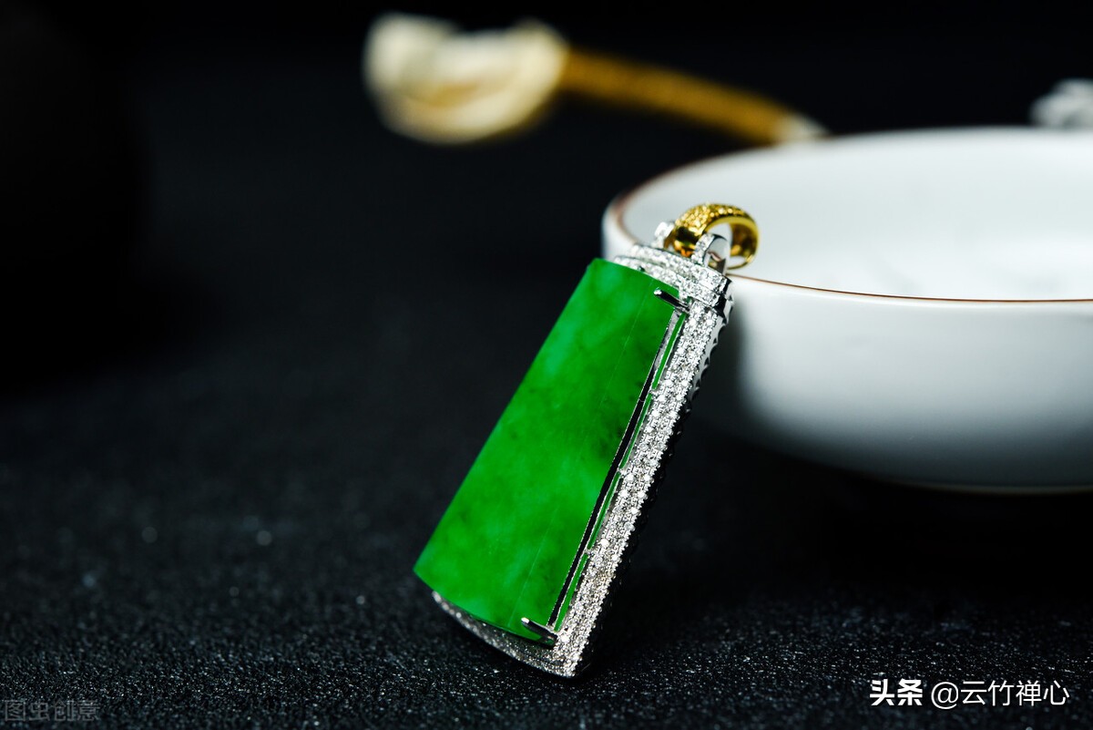 翡翠的A货是什么意思,翡翠的a货是什么意思呢