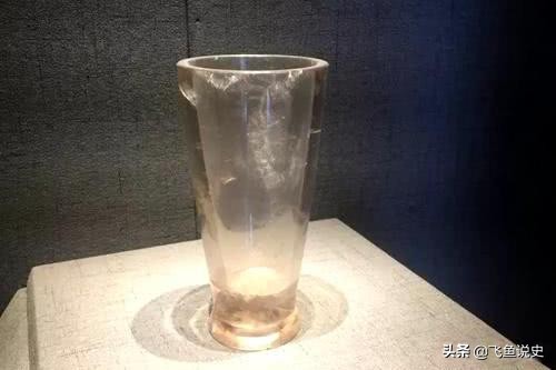 杭州出土战国水晶杯,1990年浙江古墓出土的水晶杯