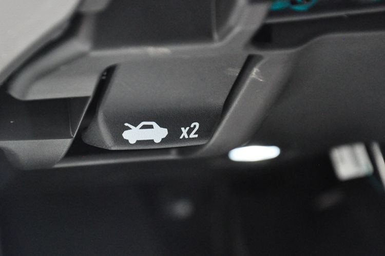 凯迪拉克ct6试驾19款视频麋鹿测试,2022款凯迪拉克ct6试驾视频