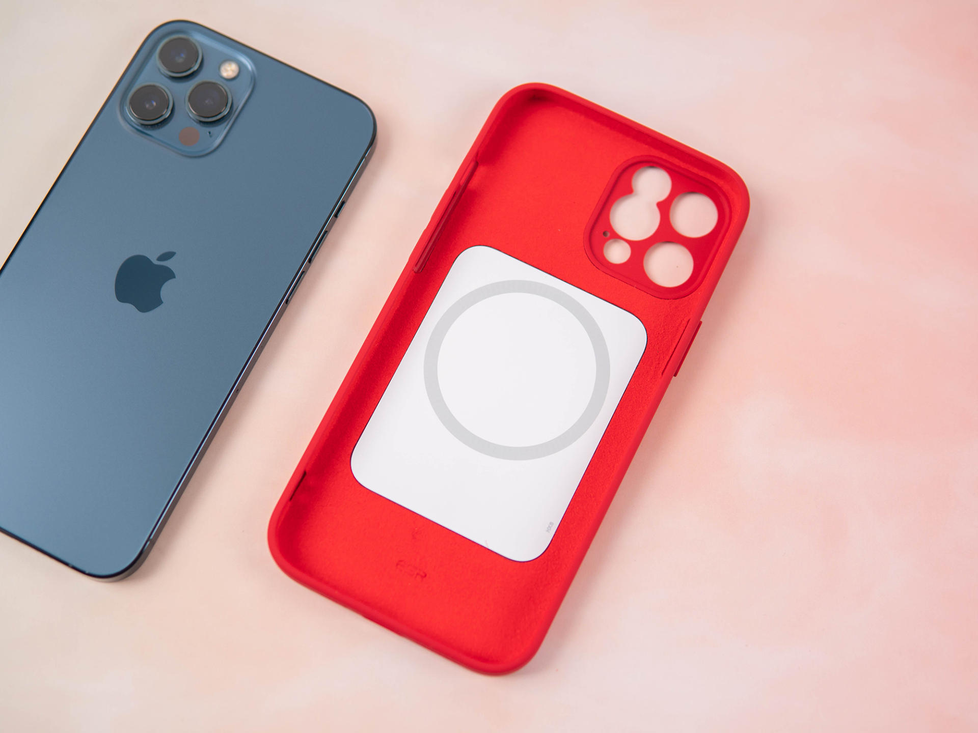 亿色亲肤手机壳,15promax官方magsafe手机壳测评