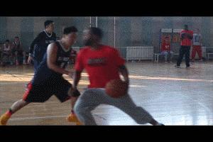 一分钟教你学会走位,每日一招过人动作