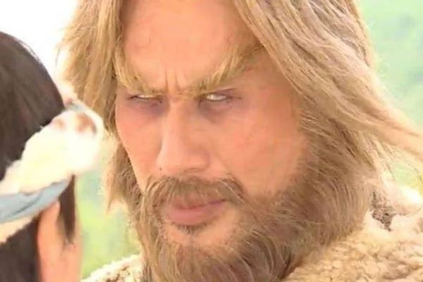 徐锦江现实生活,徐锦江年轻时