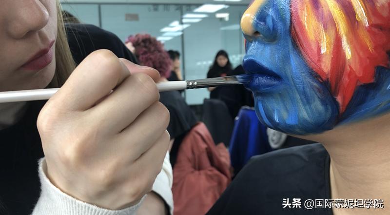 化妆学校创意妆考试,化妆课期末创意妆容整体造型