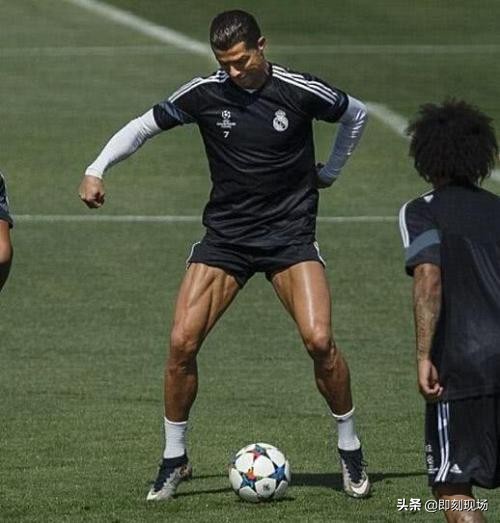 盘点中超赛场,盘点近年来在中超大腿级中场球员