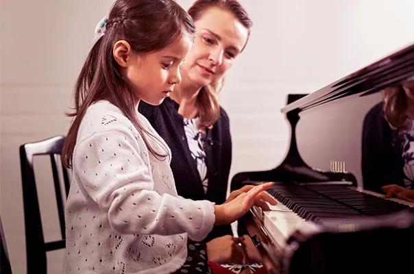 雅马哈自弹自唱的电子琴,目前最好的雅马哈电子琴最大一款