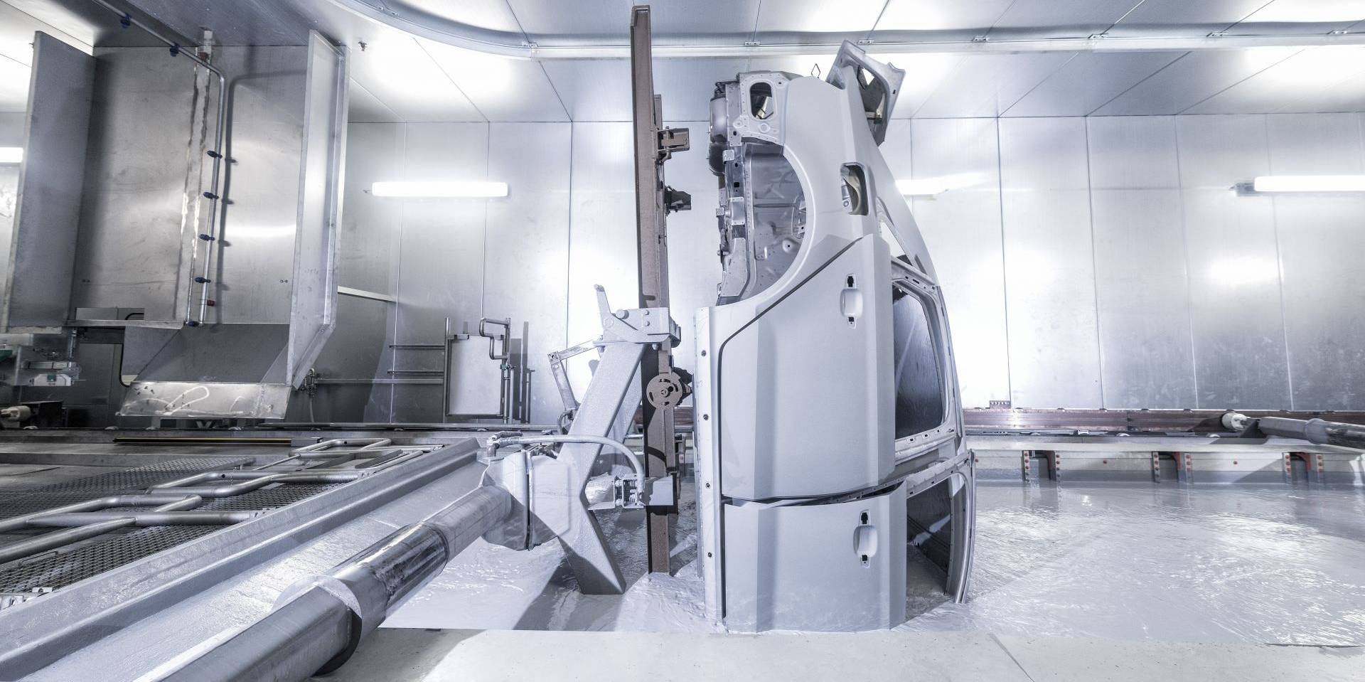 买车赠品要工时券还是底盘装甲,购车赠品选底盘装甲还是保养