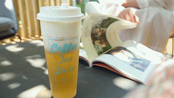 「椒霸霸×1CAKE」联名来啦！只要28.9元，和爱宠共享悠然午后