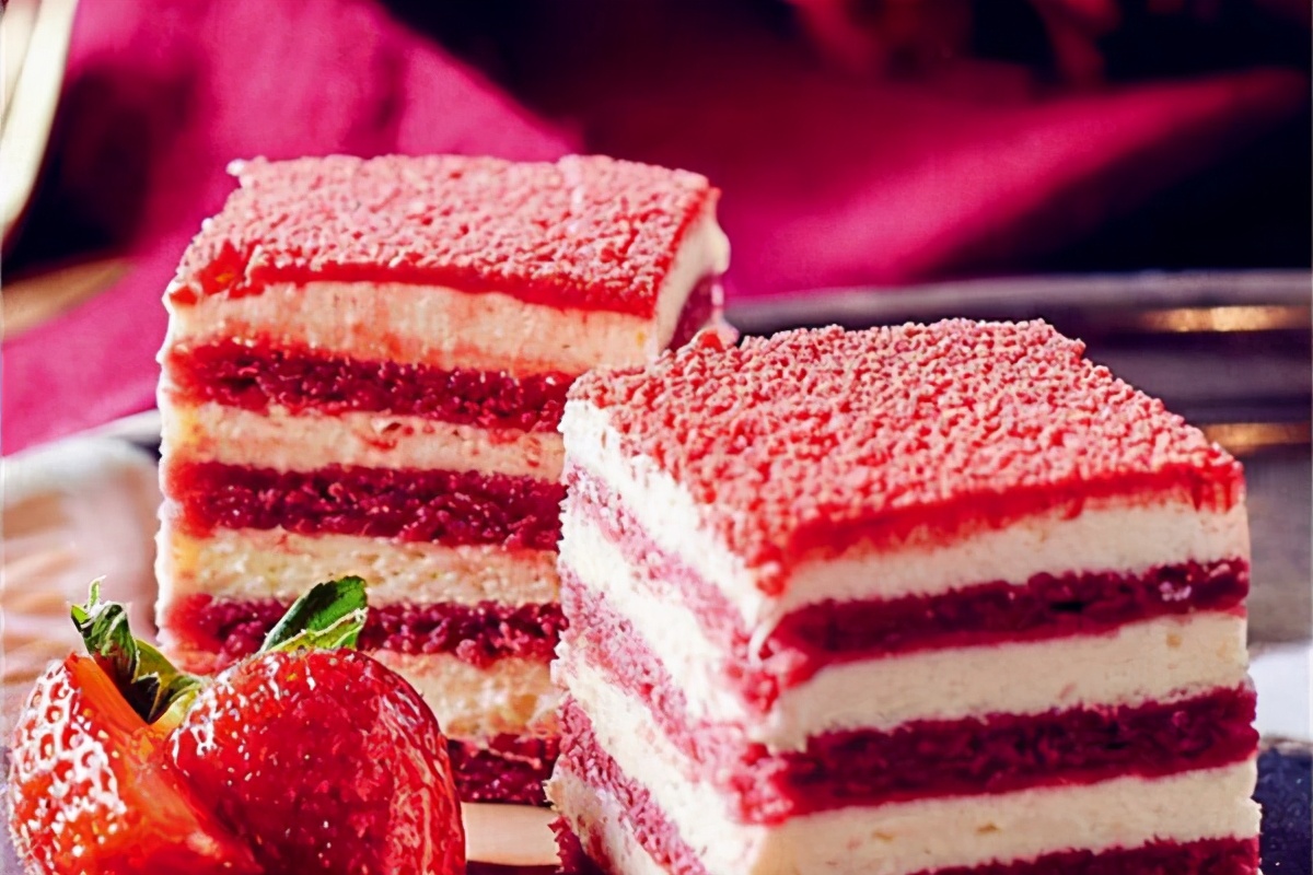 蛋糕烘焙培训班哪家好,蛋糕烘焙培训学校