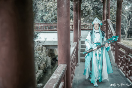 快来感受来自奶妈的爱~剑网三治疗心法cos，五七万真的美貌呀~