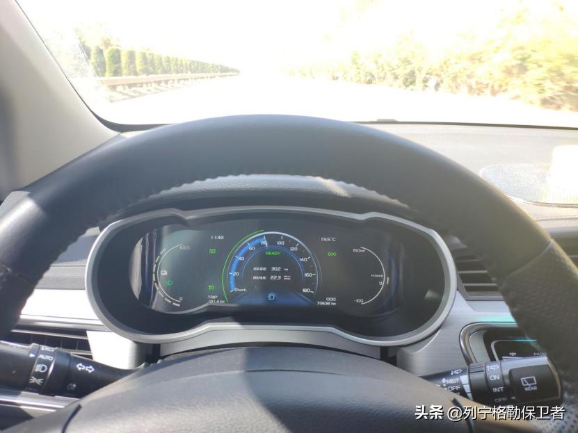 电车如何在高速行驶时更省电,电动汽车跑高速怎么样最省电