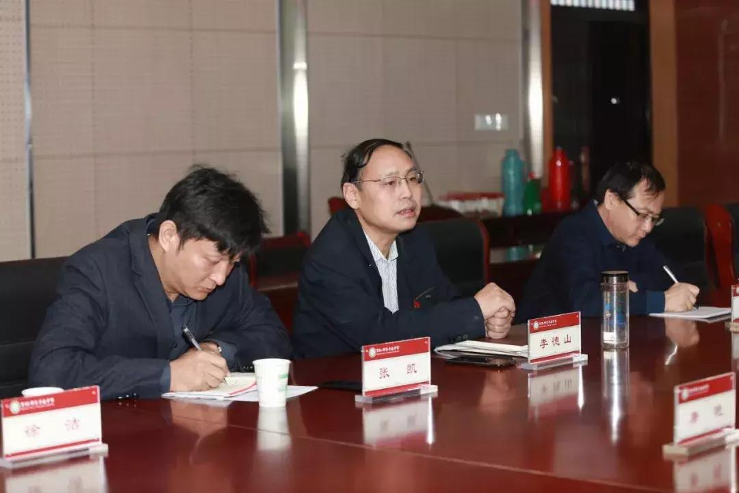 合肥十七中获得“西南政法大学优秀生源基地”称号