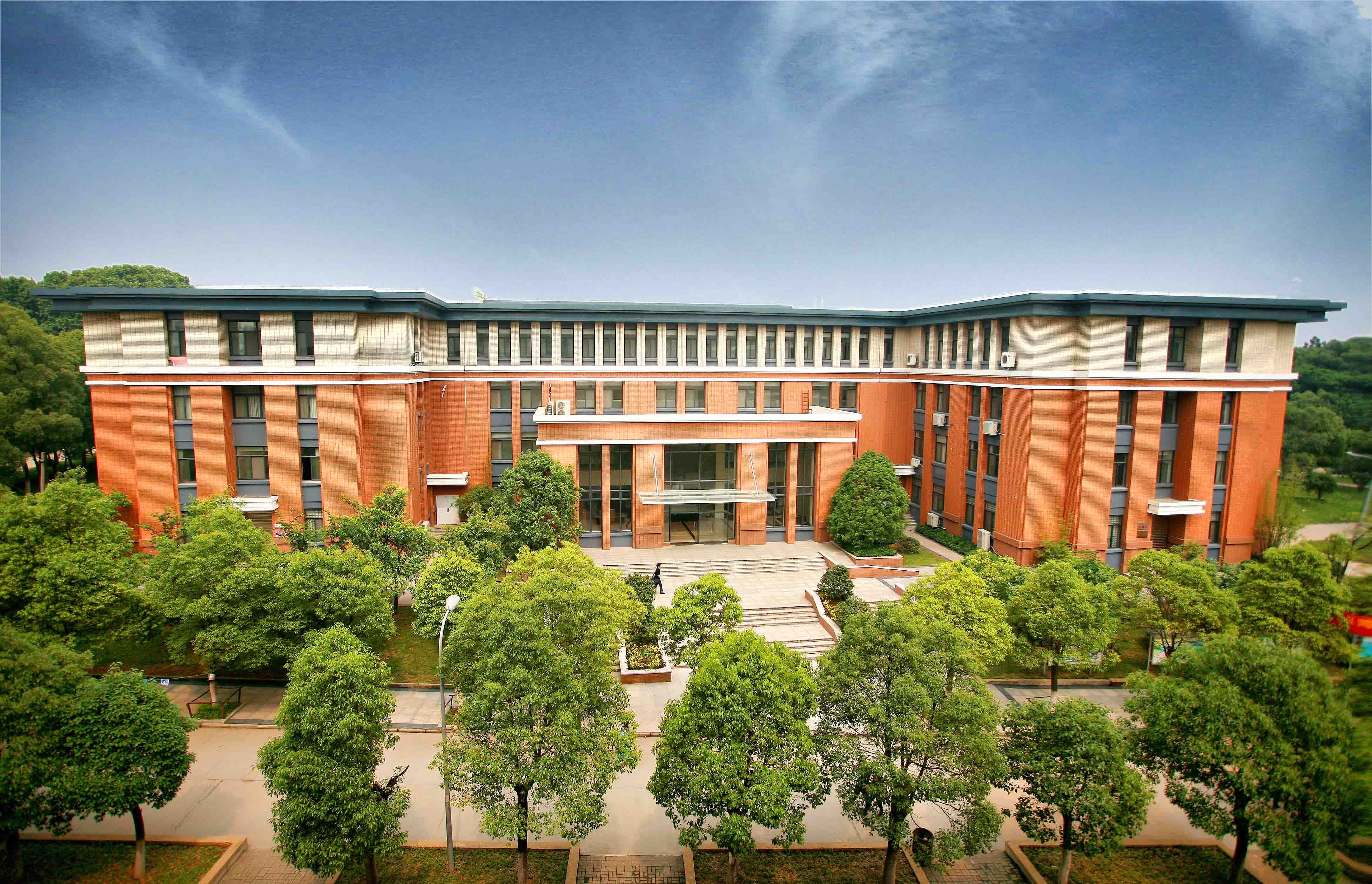 武汉外语外事职业学院手册,武汉外语外事职业学院官网是什么