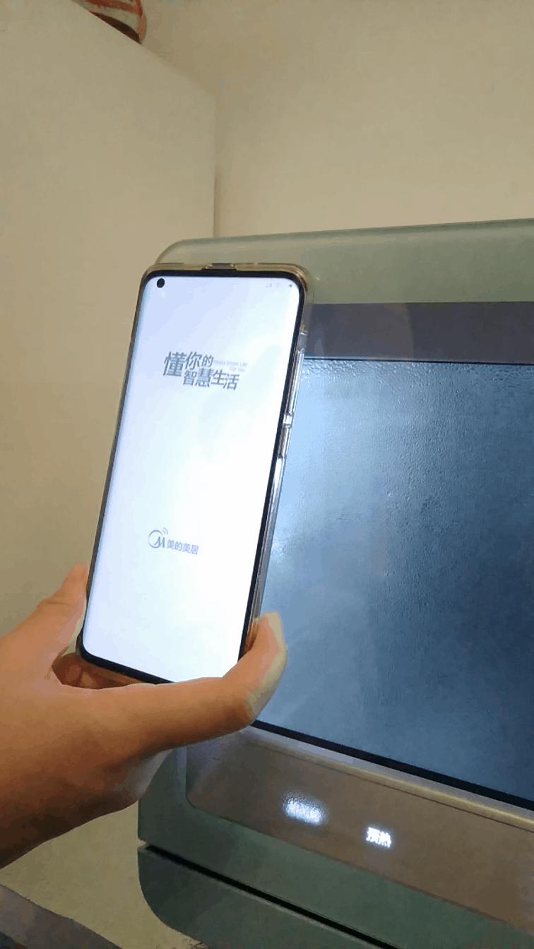 拯救二胎妈妈睡眠的厨电界新贵——一机多用的美的鸿蒙燃卡料理炉