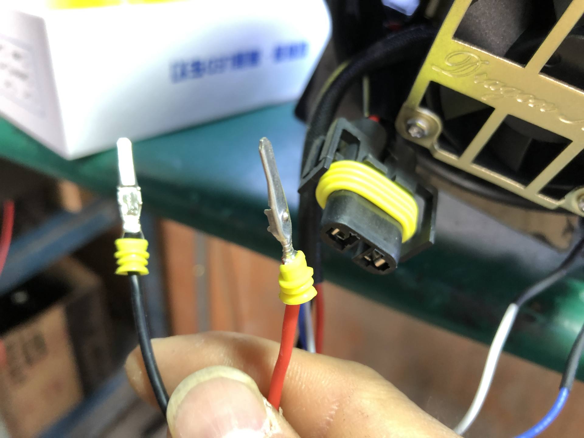 指南者改装自动大灯教程,指南者怎样自己更换车灯