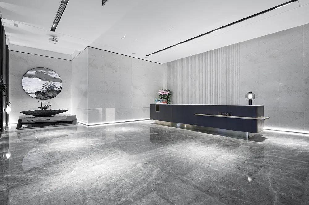 就在明天!江宁红盘营销中心即将盛大公开,改善人群纷纷出动