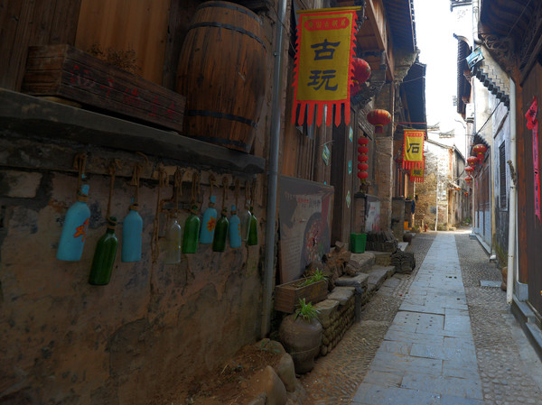 千年古村的老街,霞山古村落在哪里