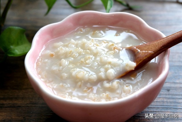 麦仁稀饭怎样熬最好喝,婆婆用剩米饭煮粥给我吃