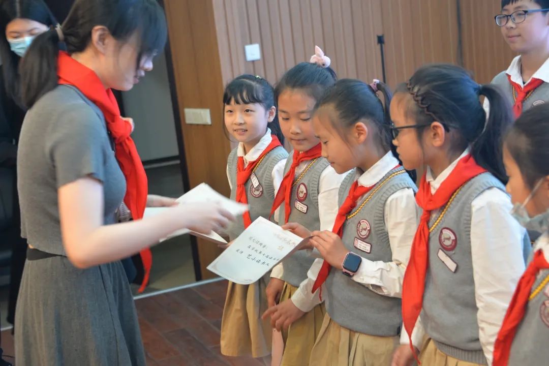 *光春**美如斯,正是读书时|中国儿童科幻之父张之路走进瓯海校园