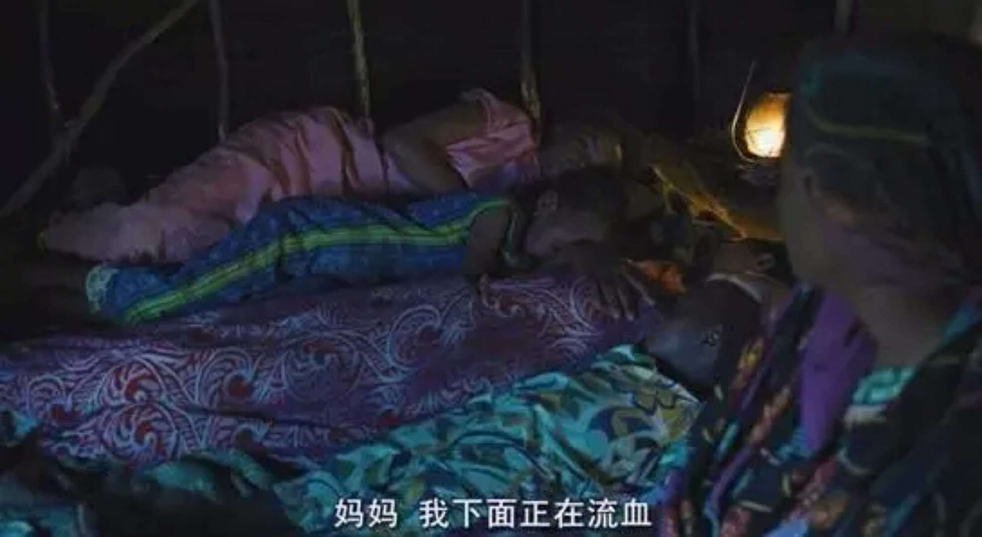 “割礼”惨无人寰的陋习，*害迫**着女性身体，震撼人心《沙漠之花》