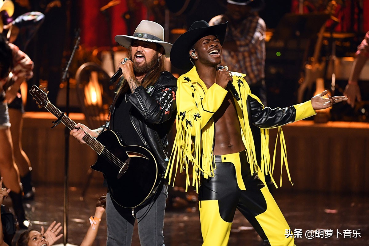 贾斯汀比伯最新冠单,贾斯汀比伯最新专辑成绩