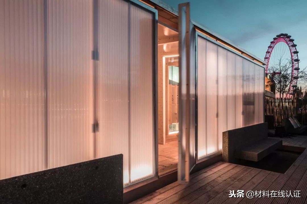 没有聚碳酸酯板打造的体育场，哪还有本届世界杯？