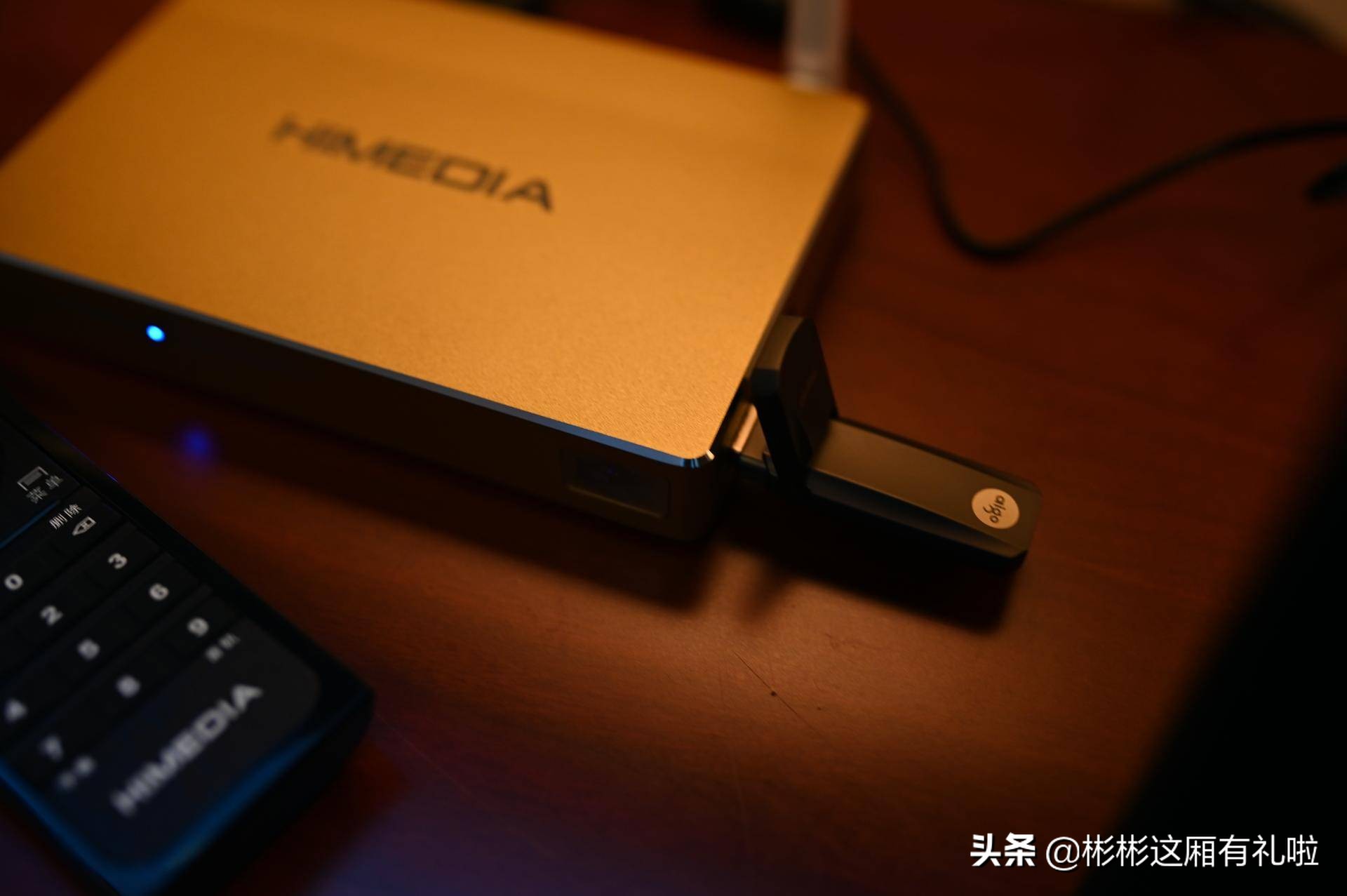 受不了电视原生系统，我换了个海美迪4K机顶盒