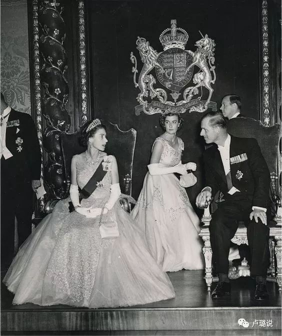 英国女王戴过的皇冠是什么牌子,皇冠有多优雅